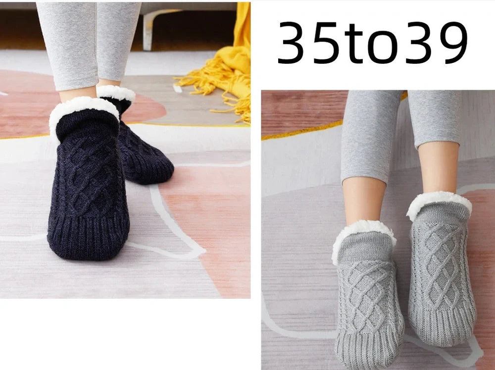 Winter woolen socks with V-opening design and anti-slip dots on soles in navy blue colour