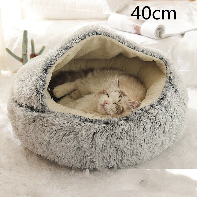 Cozy pet bed with plush and warm fabric for cats and dogs