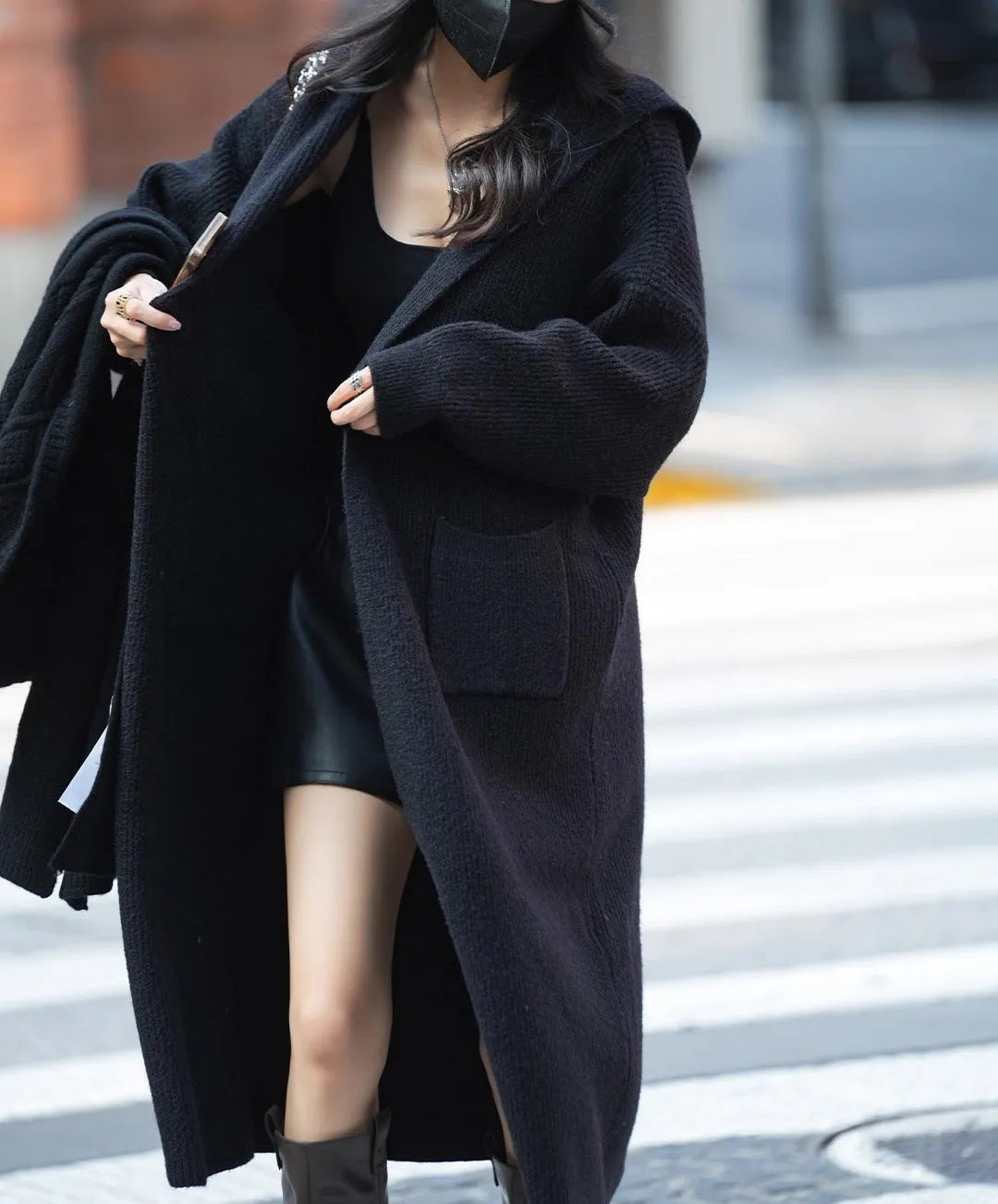 Long grey knitted cardigan with hood measuring 80cm length, cashmere blend fabric, loose fit trench coat style