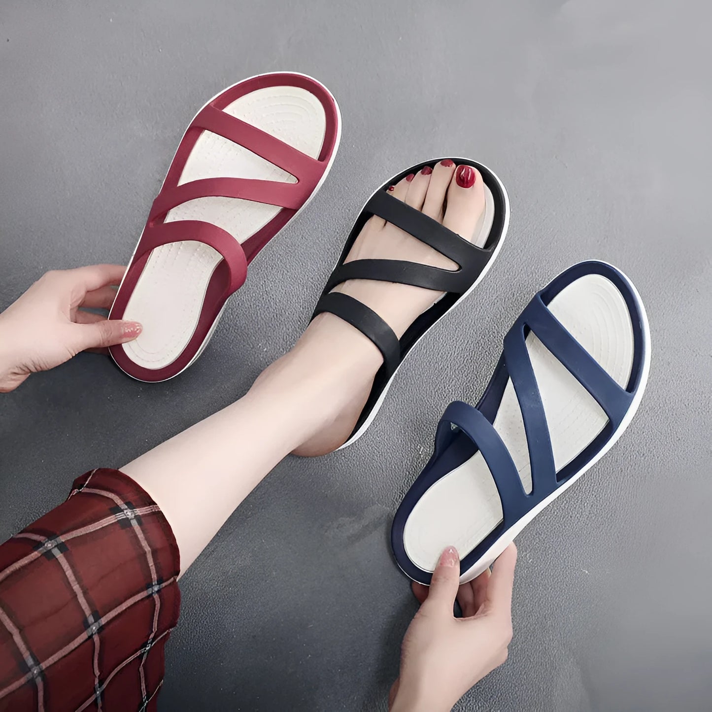 Women's solid colour sandals with PP upper in red, purple, blue, black, grey or pink options