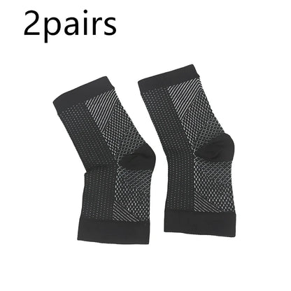 Invisible heel compression socks in black colour with absorbent insole design