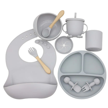10-piece baby silicone feeding set in multiple colours with temperature range -40°C to 220°C