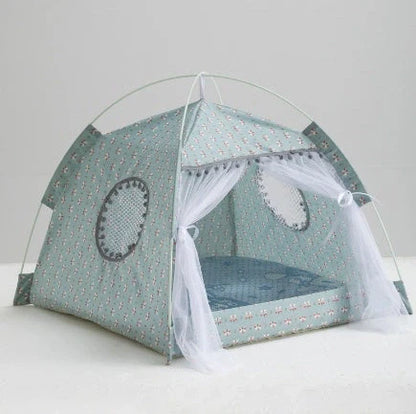 Enclosed cat tent pet bed in green colour with waterproof fabric for outdoor use