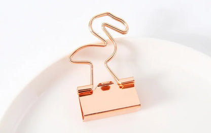 Golden decorative metal clip with 5.5cm length and 2.5cm tail in bow, cactus, cat, flamingo, or love design