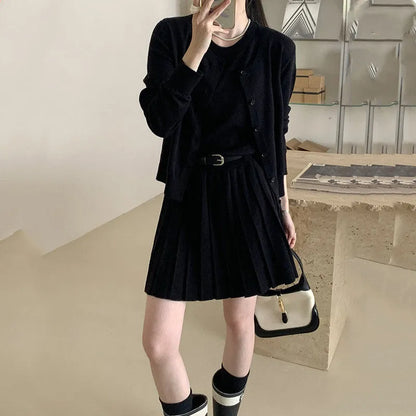 Women's grey art retro vest skirt and long-sleeved cardigan set with 3D pattern and adjustable belt.