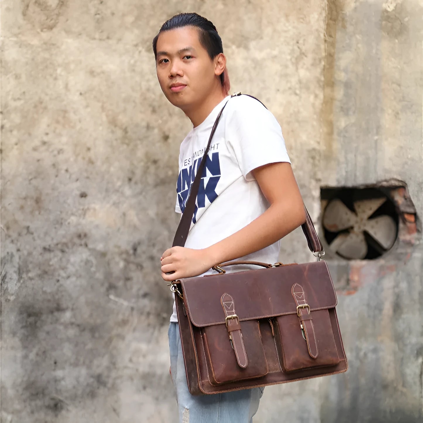 Yellow-brown genuine Crazy Horse leather mens messenger bag with shoulder strap and nylon lining
