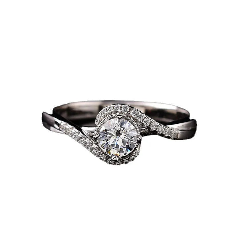 Silver adjustable women's ring with synthetic moissanite angel eyes design and geometric texture