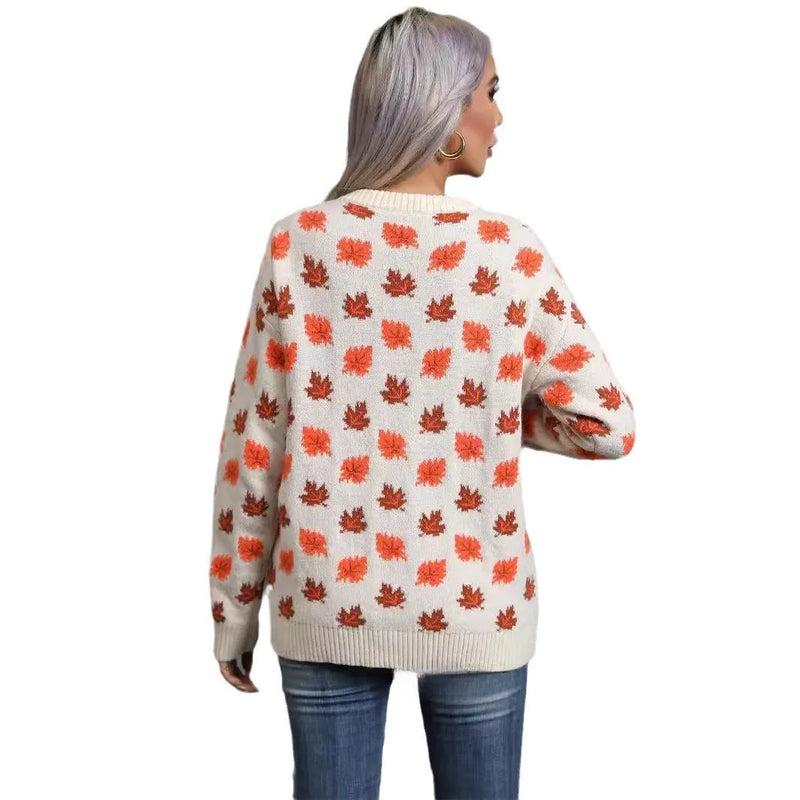 Christmas sweater with maple leaf design round neck pullover in polyester loose fit knit medium thickness street fashion style available in beige and dark green colours for festive holiday wear