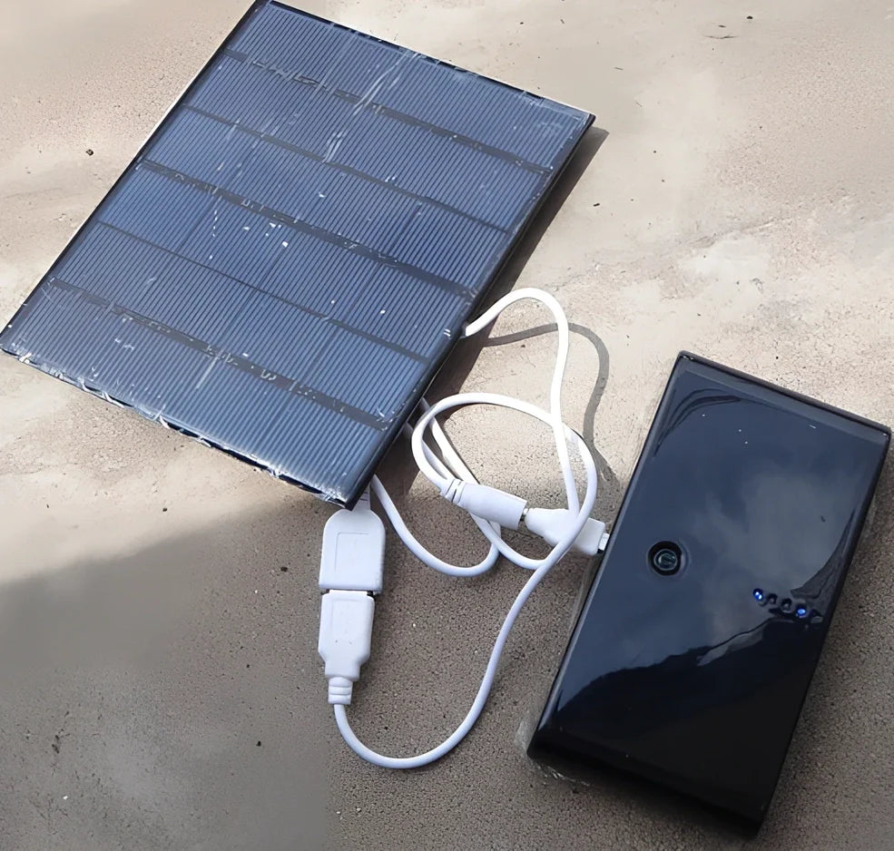 6V 3.5W solar charger panel measuring 165x135mm with USB port for mobile device charging