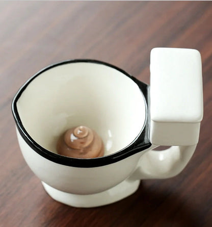 Toilet-shaped ceramic mug with handgrip, perfect for coffee or tea, 280 ml capacity