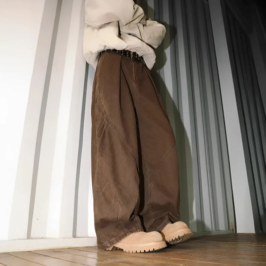 Men's pleated straight leg trousers with elastic waist in striped pattern