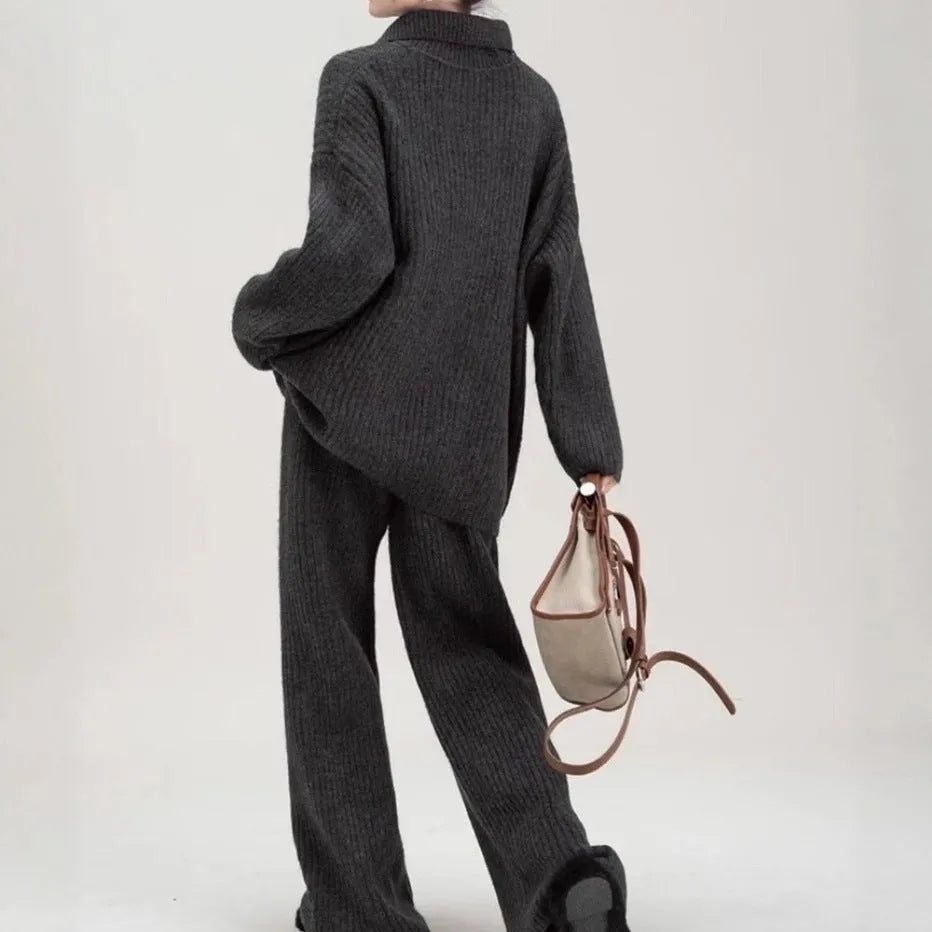 Sweater suit set with top and trousers in acrylic fibre imitation cashmere fabric, available in dark grey, grey, beige, or dark coffee