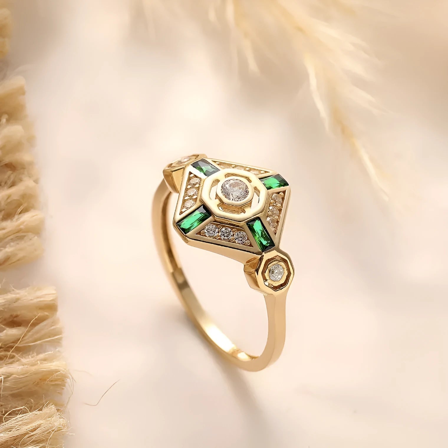 Geometric women's ring with electroplated lvzuan colour in ins style design