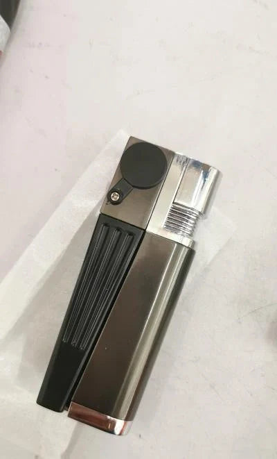 Foldable metal pipe lighter with stash compartment, eco-friendly and durable design