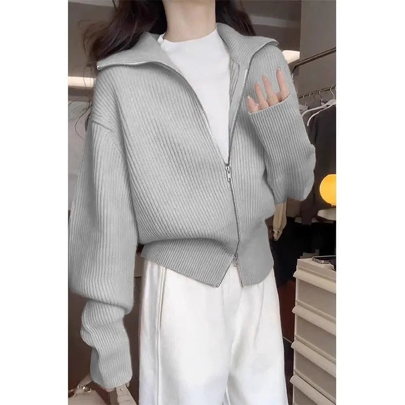 Hong Kong style double zipper knitted cardigan in loose fit with regular sleeves and three-dimensional decoration