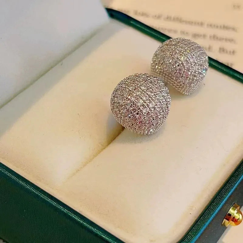 Little Golden Beans Ear Clip Geometric Drop-shaped Earrings for Women in Gold or White Colour with Sphere Element Full Diamond Flashing Light Luxury Design Versatile Fashion Jewellery