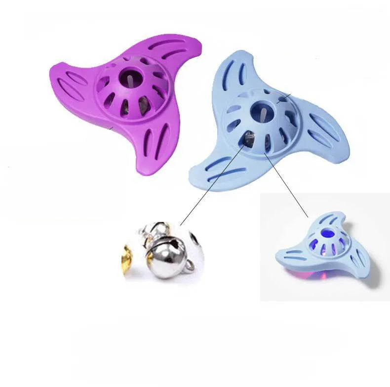 Blue boomerang-shaped dog toy with molar texture, dimensions 132x132x61mm for medium and large breed dogs