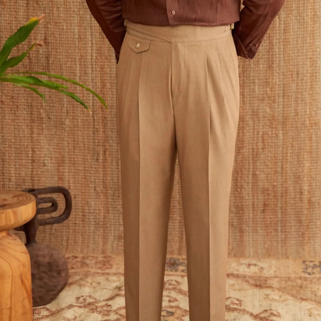Men's slim-fit business trousers in dark grey, featuring a straight leg cut and medium-high waist, made from wrinkle-resistant polyester