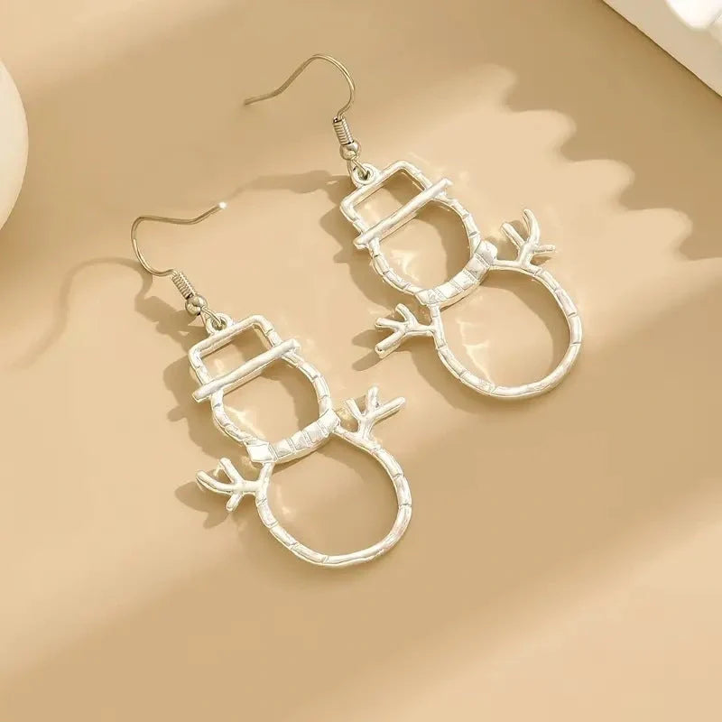 Personalized snowman-themed earrings and pendant set for Christmas, made of durable zinc alloy.