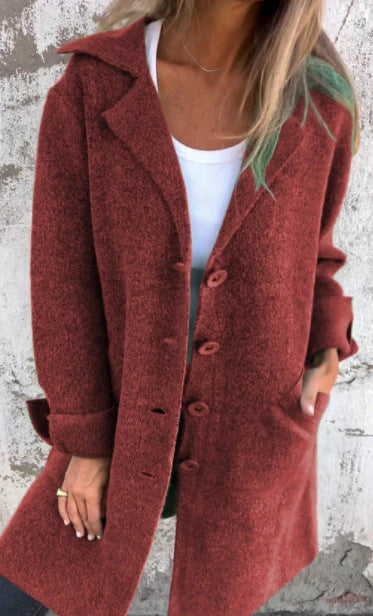 Stylish lapel cardigan with pockets in various colors, showcasing its modern design and premium materials