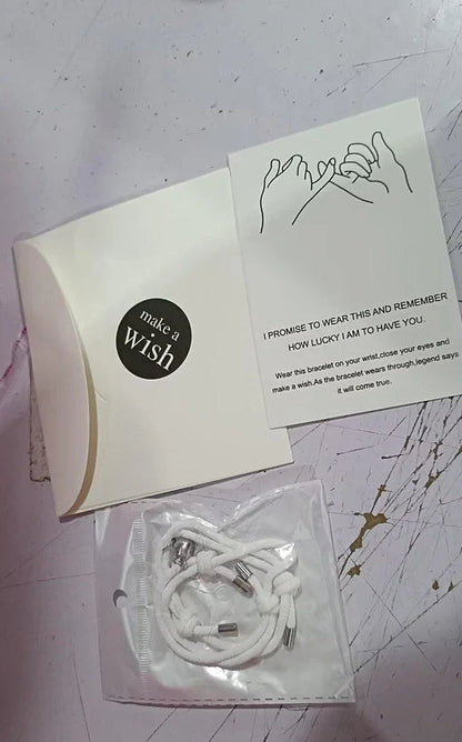 Adjustable nylon magnetic bracelet in various colors with a 3mm thick rope and magnetic closure