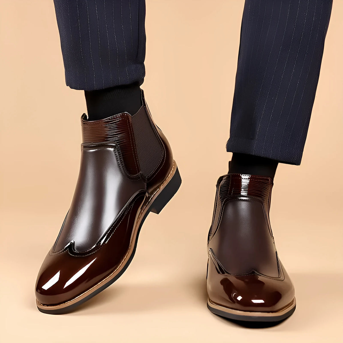 Men's Chelsea boots in black or dark brown faux leather with elastic band and low heel, sizes 38-48