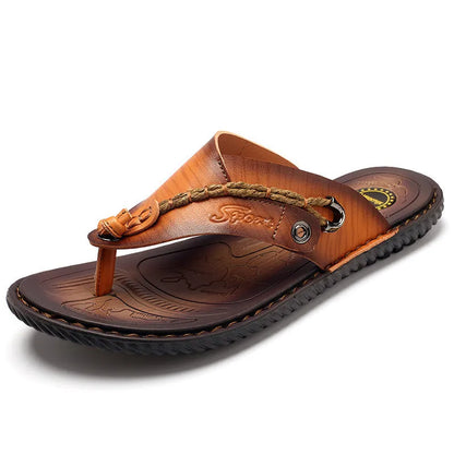 Men's casual slippers in four colours with a non-slip, wear-resistant sole and PU leather upper.