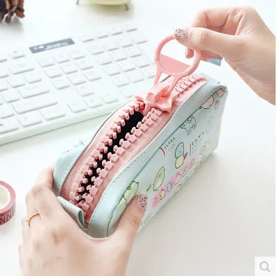 Leather pencil case, 22cm x 9.5cm x 7cm, zip closure, animal and fruit patterns, 18 colours