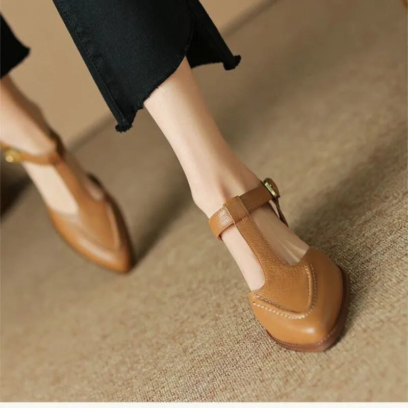 Women's closed toe pointed sandals with chunky heel, synthetic leather upper and rubber sole, in apricot or light brown