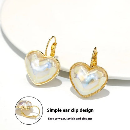 Gold-coloured alloy women's ear clips with contemporary niche fashion design
