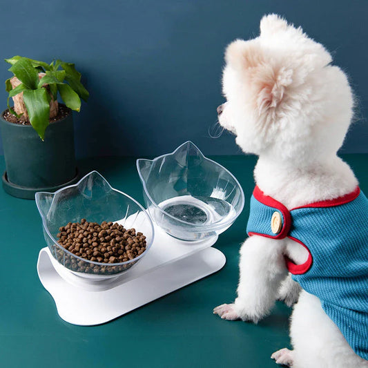 An inclined cat food bowl with a transparent design and a sturdy base, providing a comfortable and hygienic dining experience for your feline friend.