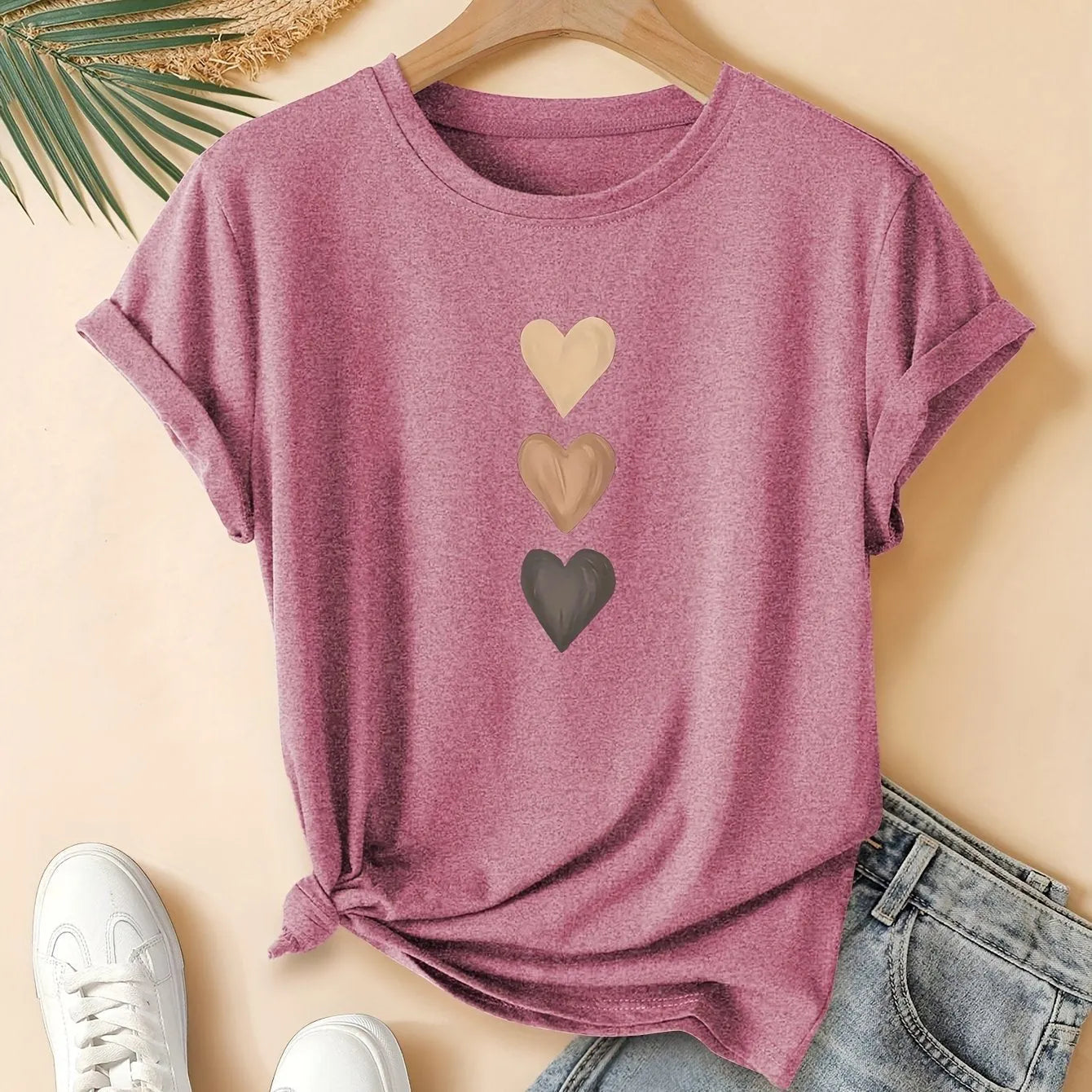 Women's dark gray pure cotton T-shirt with three heart art retro print, short sleeves and round neck.