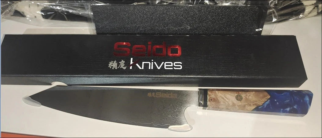 Damascus steel chef's knife for Japanese cuisine with 34.7cm blade