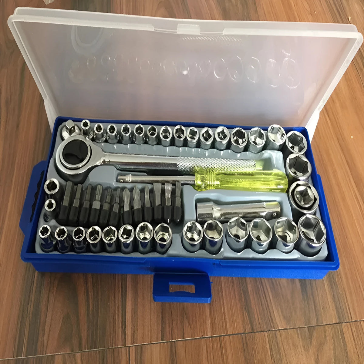 50-piece hexagonal spanner and socket set with 3/8-inch handle, metric and British sleeves, carbon steel