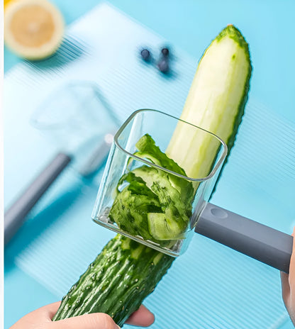 Stainless steel kitchen peeler with coloured PP handle in green, grey or red options