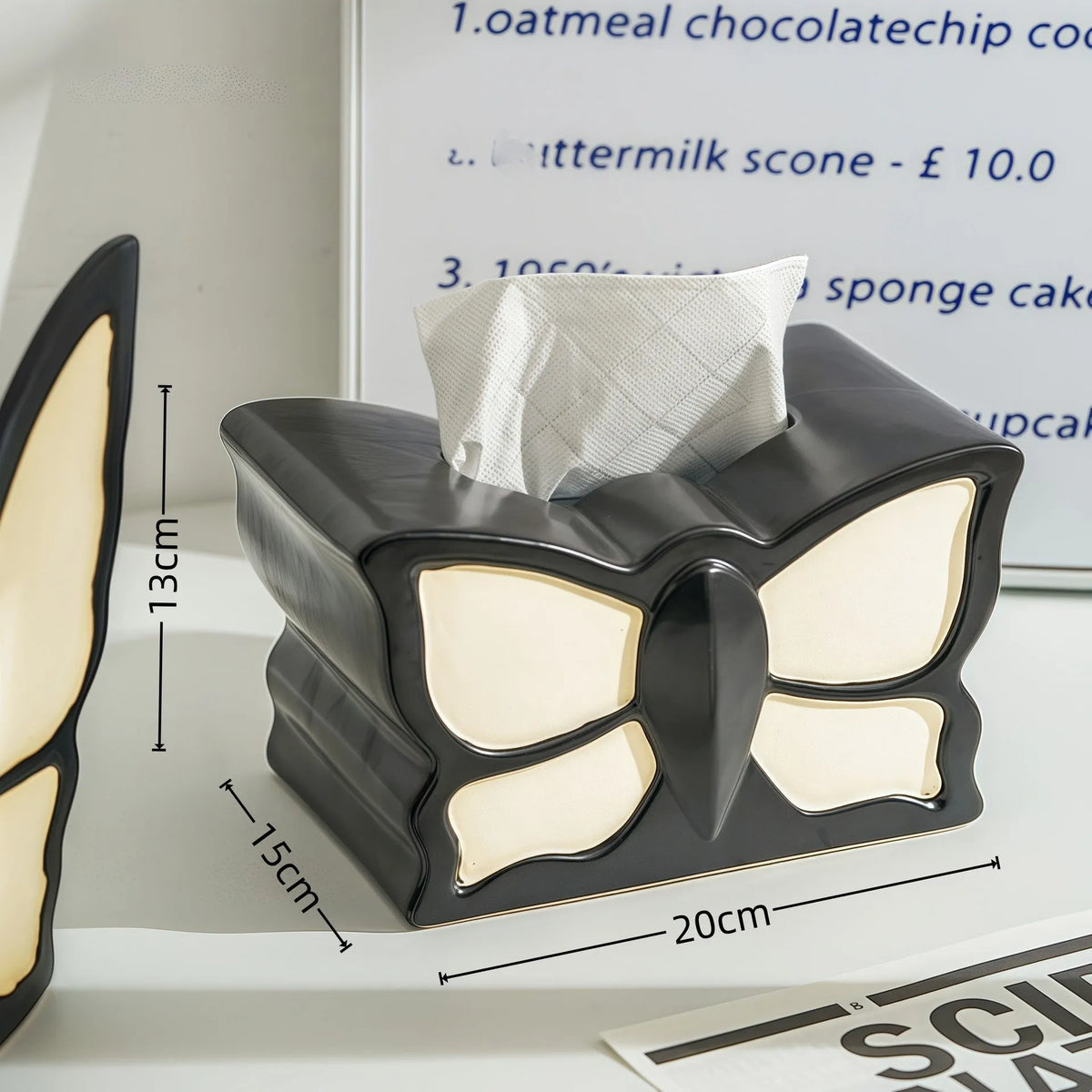 Ceramic butterfly-themed vase and tissue box set with light luxury design for living room