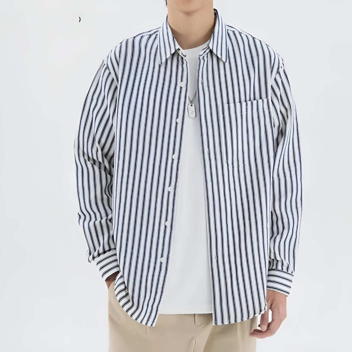 Loose striped shirt in blue or black, cardigan style, polyester blend, sizes M to 3XL for teenagers