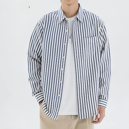 Loose striped shirt in blue or black, cardigan style, polyester blend, sizes M to 3XL for teenagers