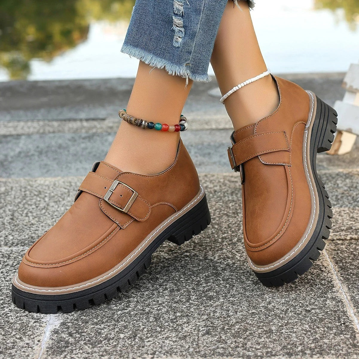 Stylish women's buckle loafers with thick sole for height increase
