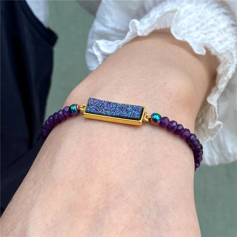 Adjustable agate bead bracelet with mixed stone shapes for men and women