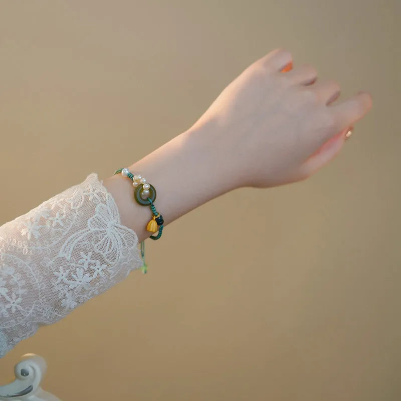 Hand-woven DIY watch band with flexible wire and pearl peace buckle for women's retro-style watches