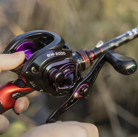 BM2000 fishing reel with water drop wheel design and anti-explosive mechanism for saltwater fishing