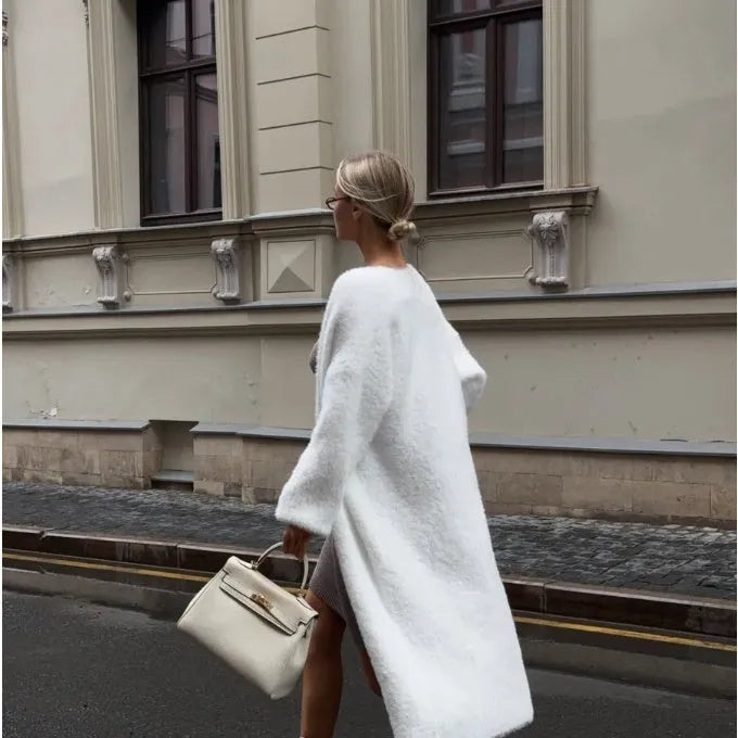 Women's white knitted cardigan jacket with 105cm length and loose fit for versatile layering