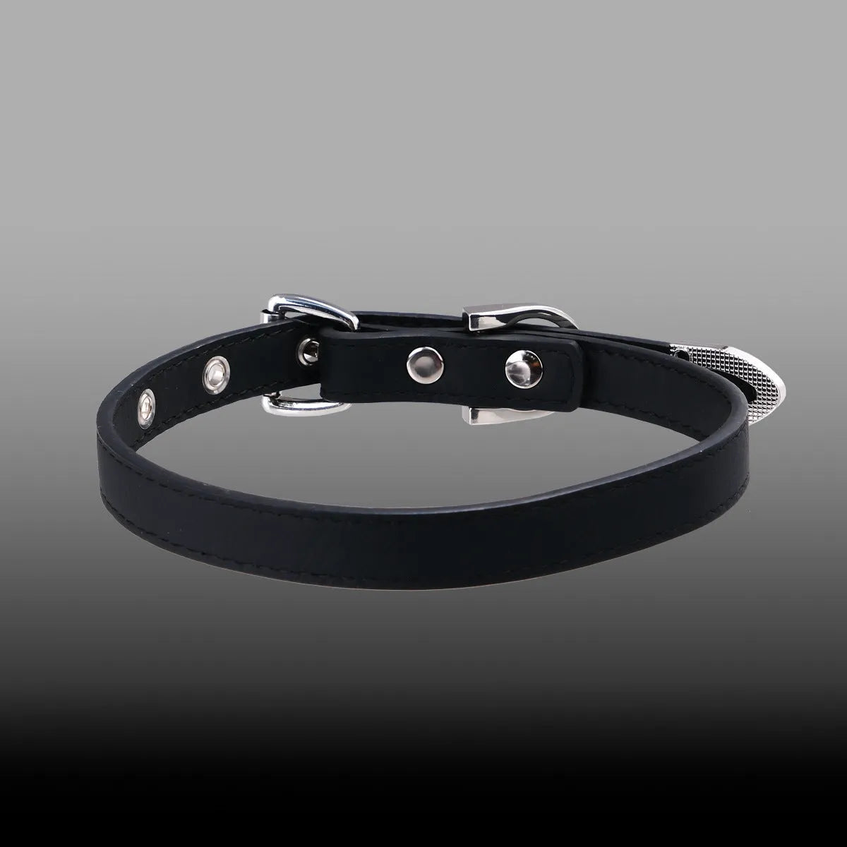 Black geometric cowhide leather collar with alloy pendant and adjustable 41-50cm fit