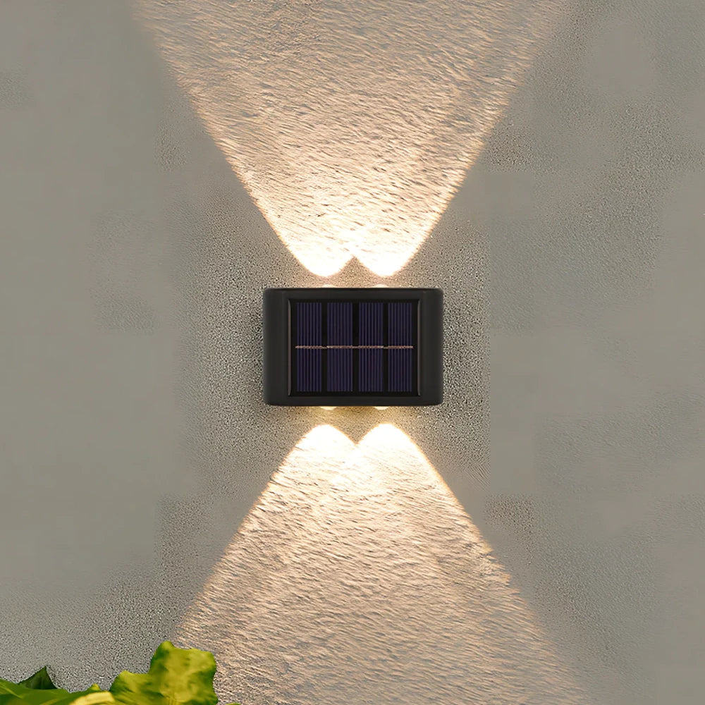 Flower-shaped solar wall lamp with 4 LED bulbs for outdoor garden lighting