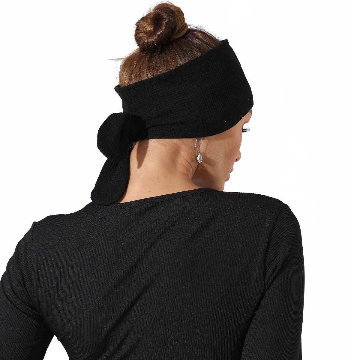 Stylish and comfortable wireless Bluetooth headband with various color options and sizes for hands-free convenience