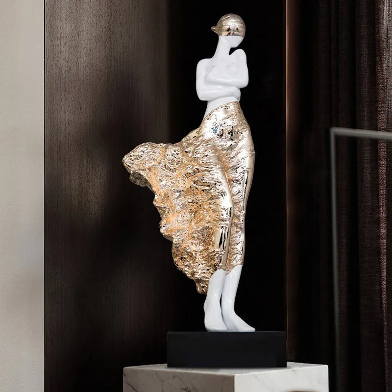 Light Luxury Beauty Characters Sculptured Ornaments: 48cm tall decorative pieces crafted from natural resin in rose gold or silver finishes, adding modern simplicity to interior spaces