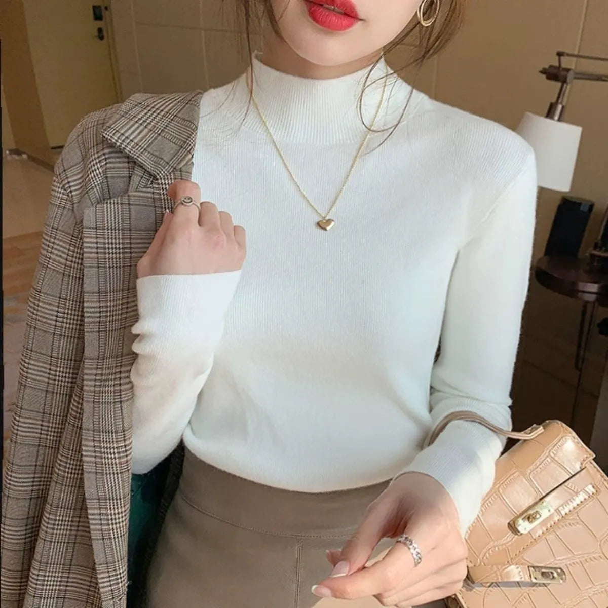 Slim fit long sleeve viscose shirt in Apricot colour with 50cm length and regular sleeves for layering