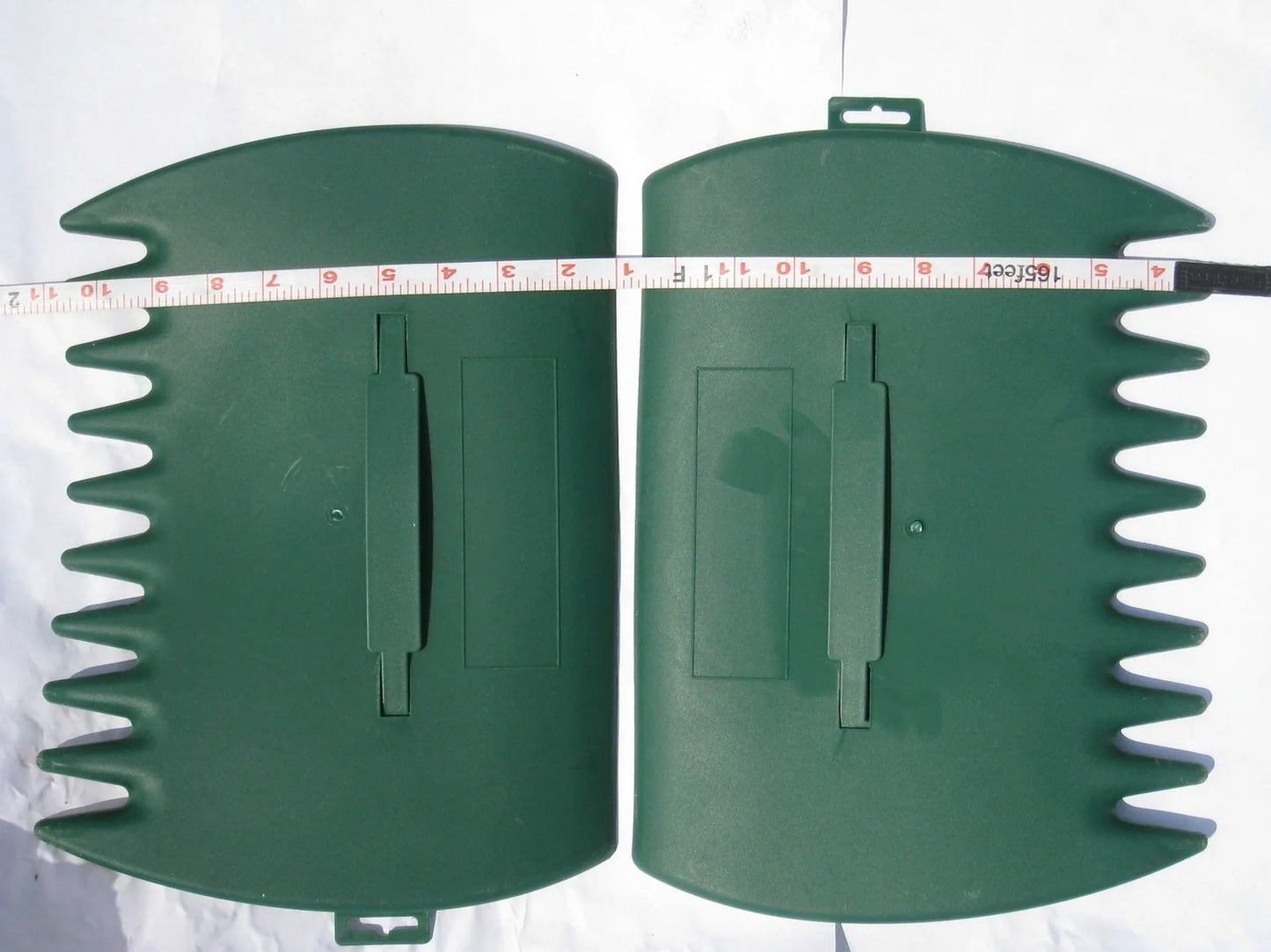 Green leaf rake scoops tool with automatic hand band, 34cm long garden debris collector