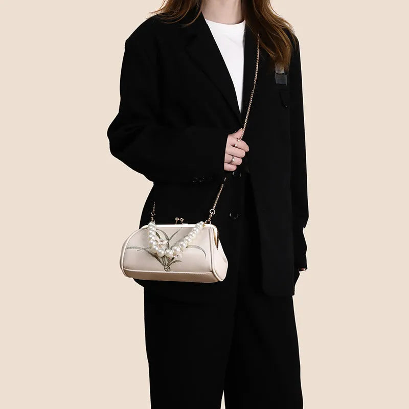 Beige soft PU shell-shaped women's shoulder bag with embroidered detail